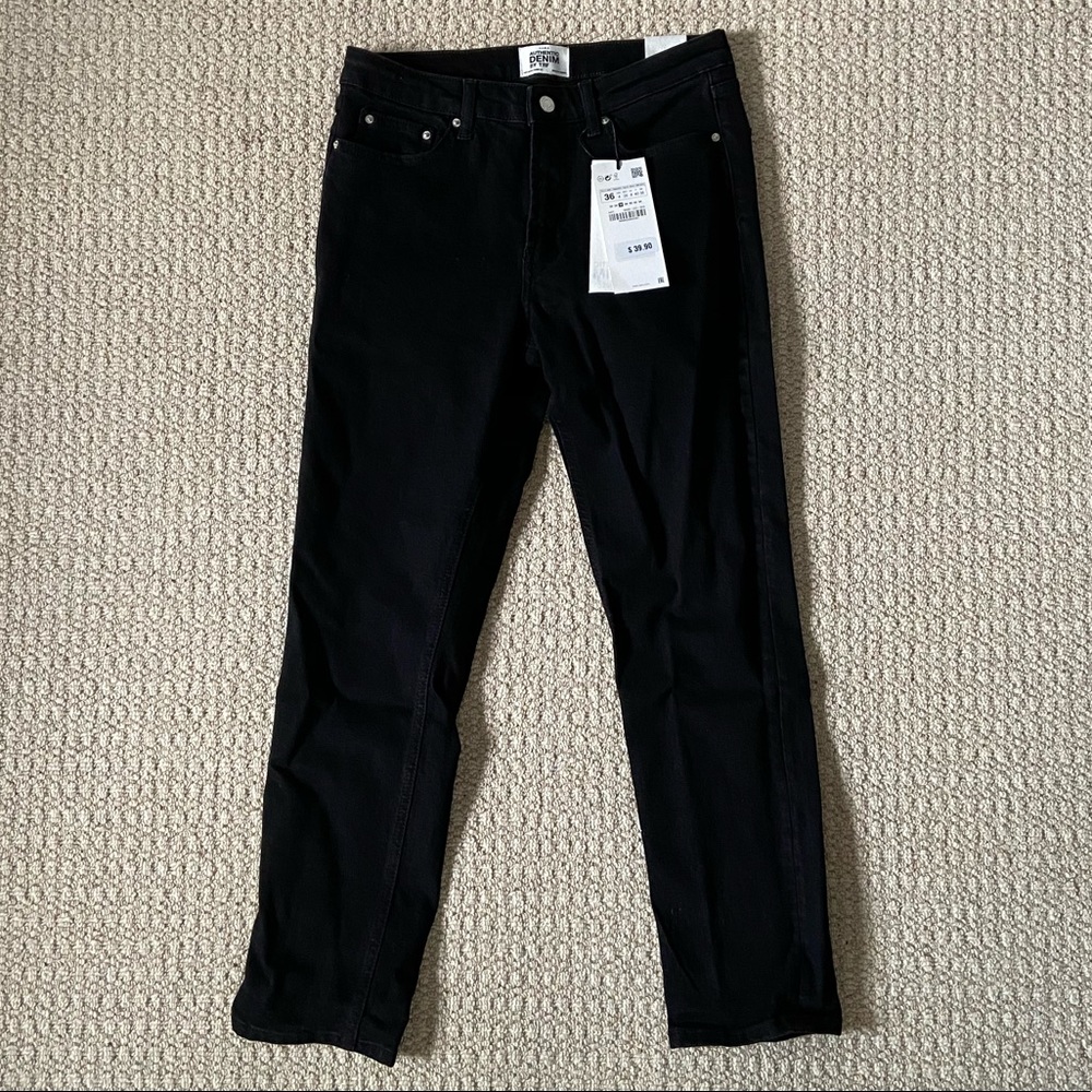Zara Women’s Slim Mid Rise Black Jeans